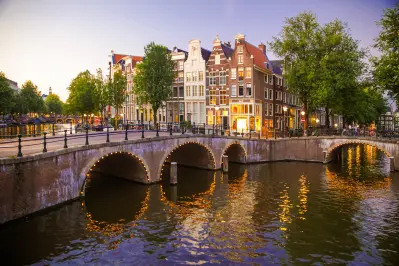 Dit zijn de gemiddelde huurprijzen van kantoorruimte per m² in Amsterdam