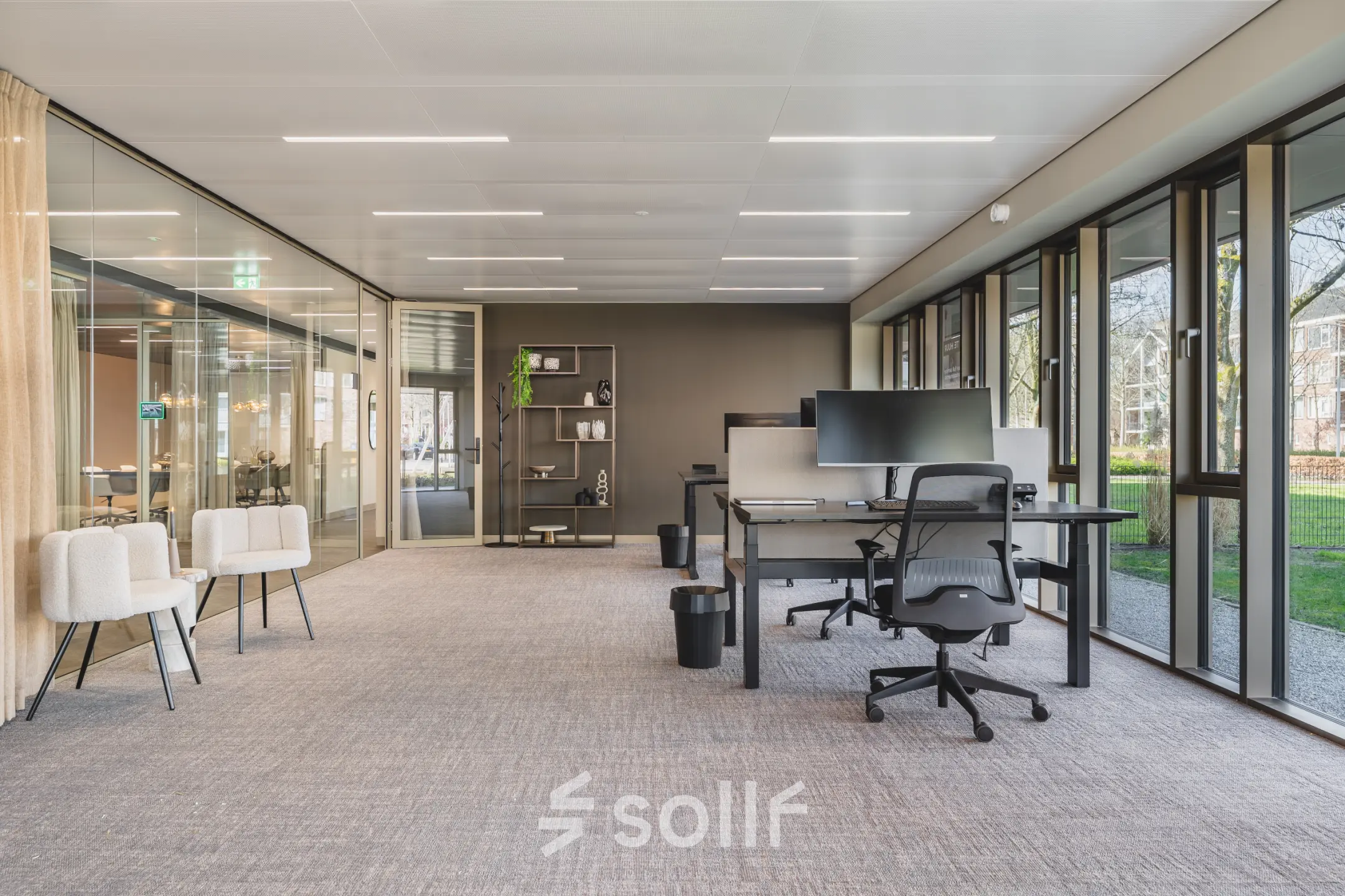 Spacious office space at Walborg 2A, Amsterdam Buitenveldert with modern furnishings and natural light, ideal for rent office space.