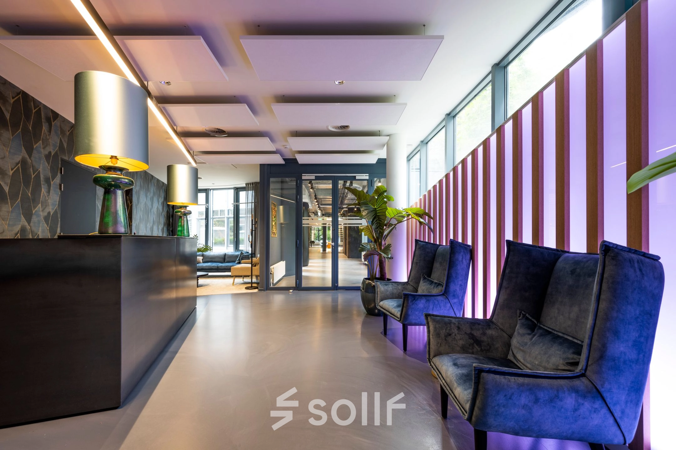 Modern office space at Stadhouderskade 55, Amsterdam Center, featuring stylish seating and contemporary decor. Ideal for office space rental.