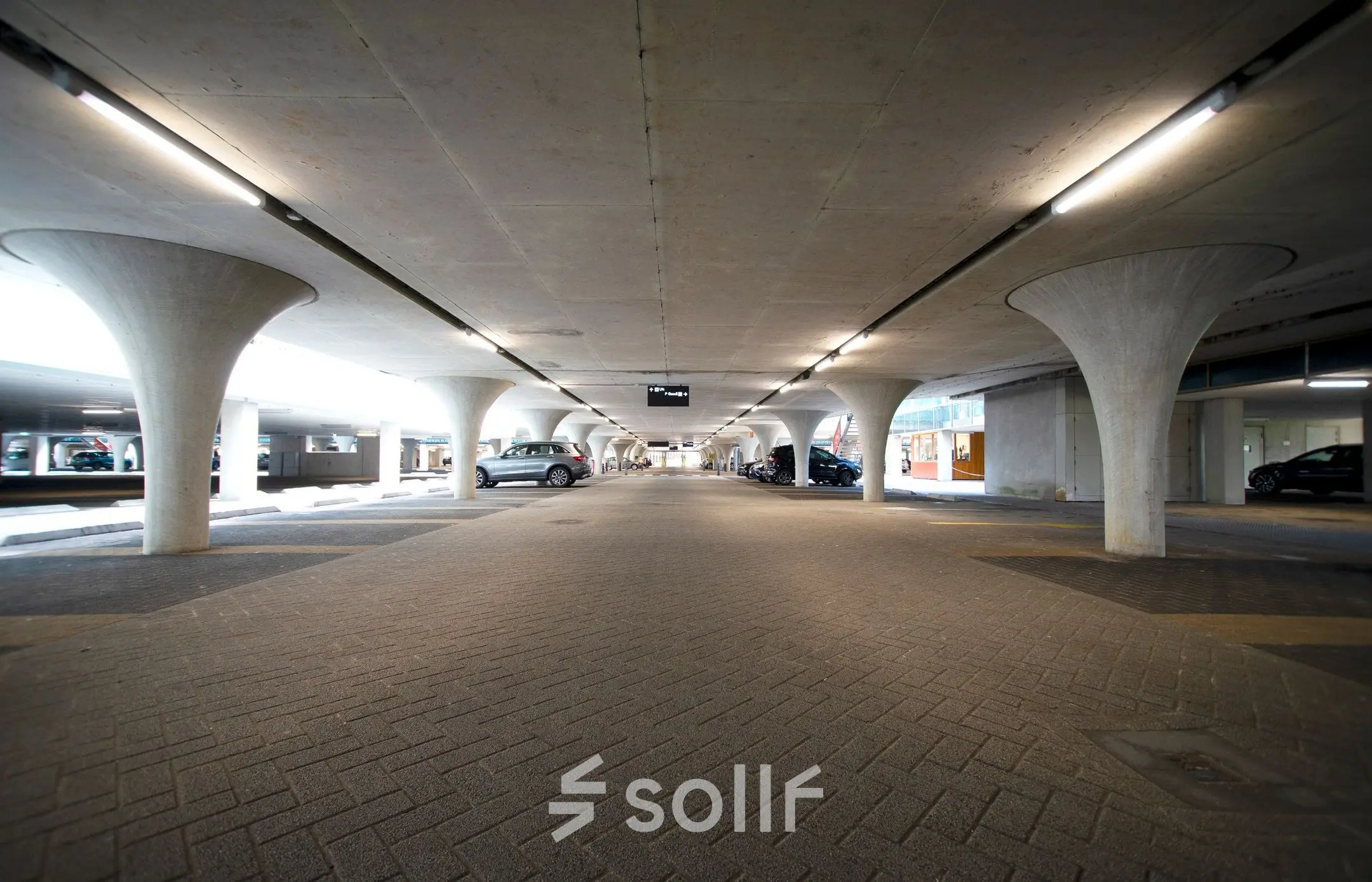 Expansive underground parking area at Herikerbergweg 290 in Amsterdam South East, ideal for those seeking office space rental convenience.