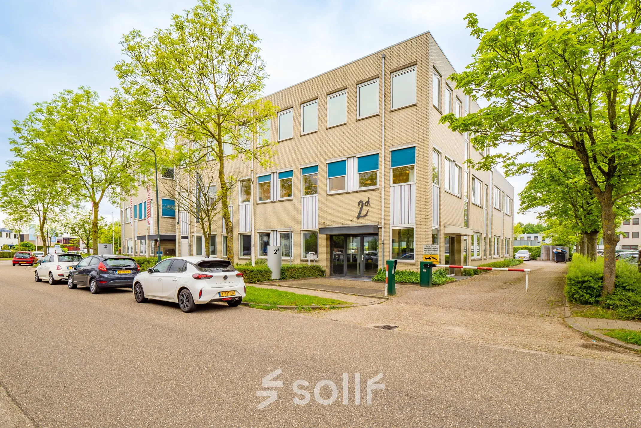 Exterior view of office building at Regulierenring 2, Bunnik, available for office space rental.