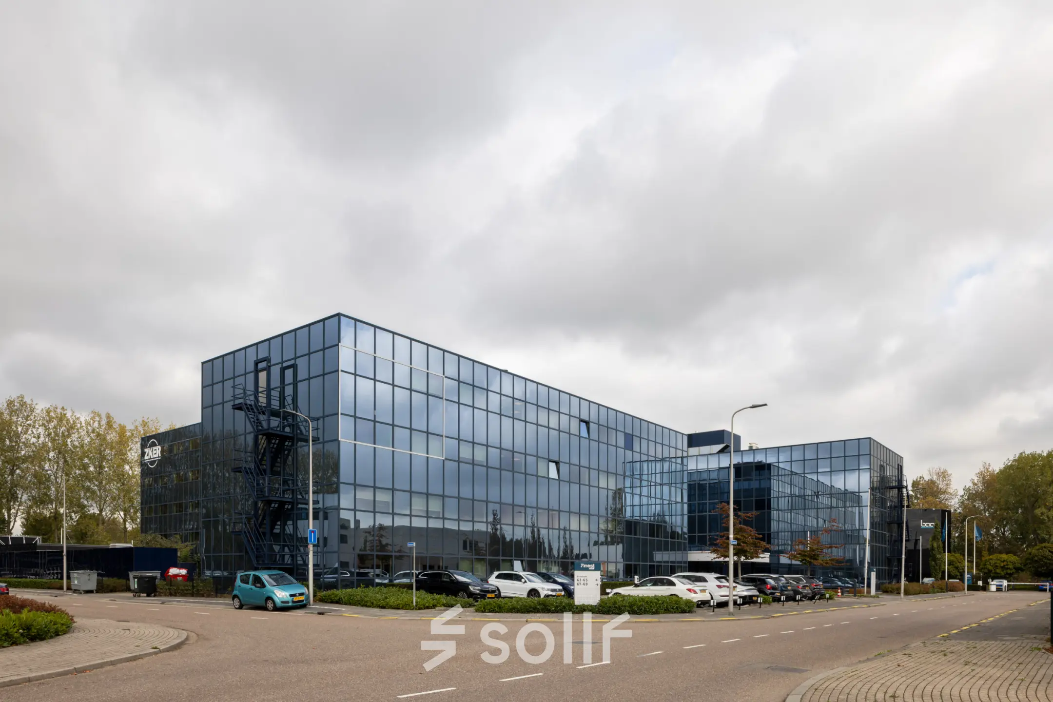 Modern office building at Essebaan 63, Capelle aan den IJssel, ideal for office space rental with ample parking.