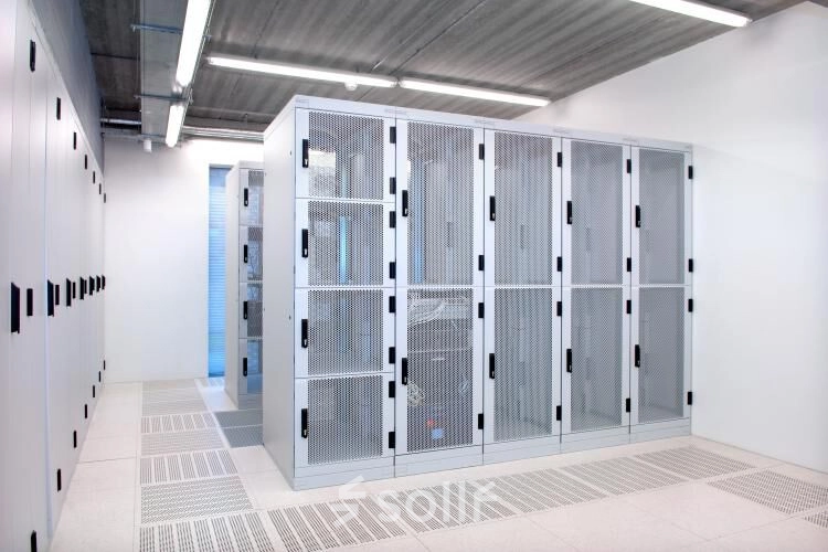 High Tech Campus 9 Eindhoven features a secure server room with modern data storage units, suitable for office space rental in this innovative tech hub.