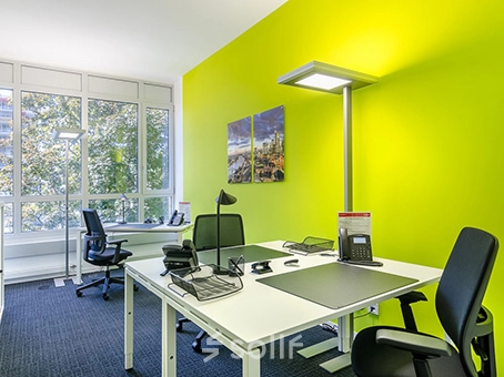 Bright office interior with modern furniture at Mergenthaler Allee 15-21, Eschborn, perfect for office space rental.