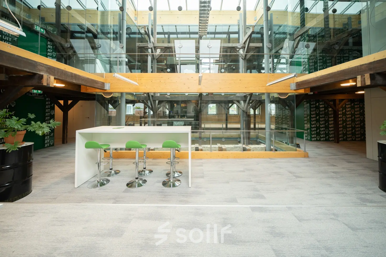 Bright, spacious office at Prins Hendrikkade 3 in Franeker, featuring modern furnishings and open workspaces ideal for office space rental.
