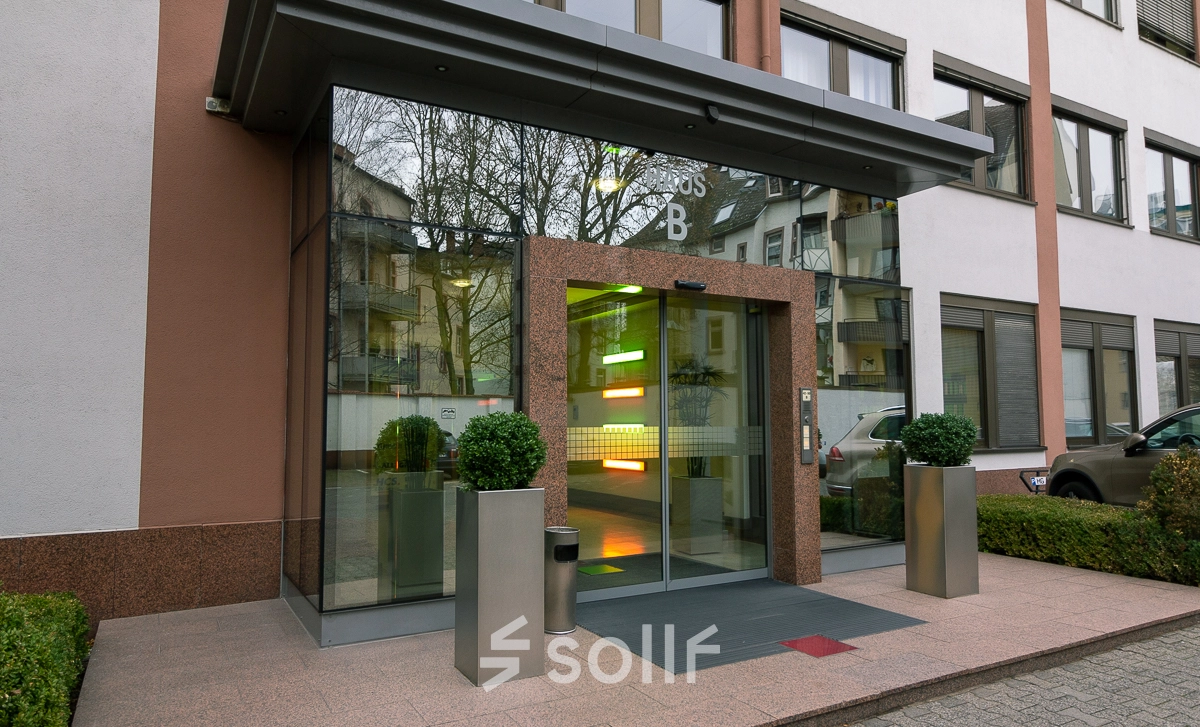 Exterior view of office building at Eschborner Landstraße 42-50, ideal for those looking to rent office space in Frankfurt West.