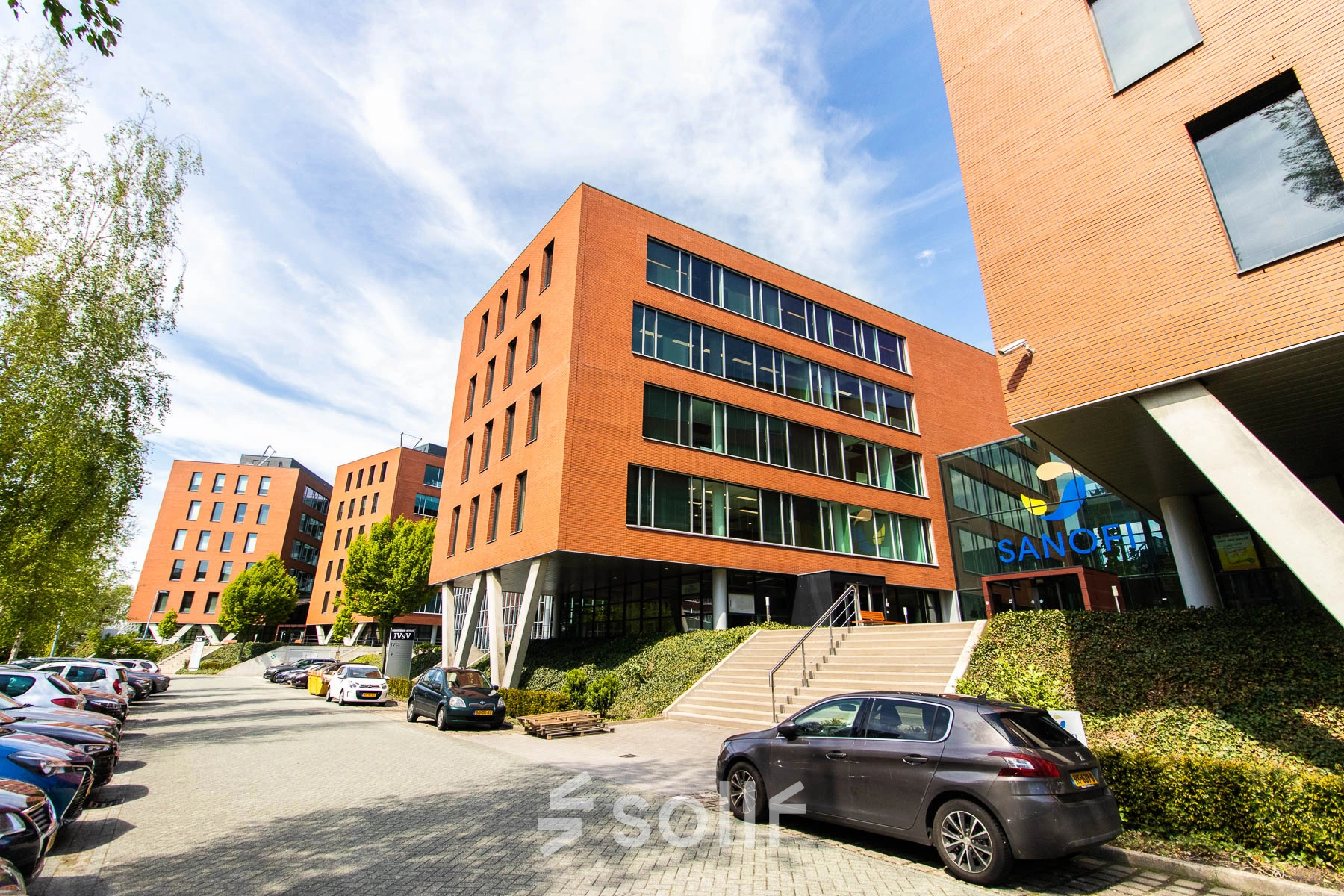 Exterior view of modern office buildings at Kampenringweg 45, Gouda, ideal for office space rental.