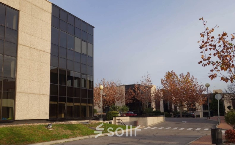 Exterior view of office buildings at Calle de la Azalea 1, Madrid Alcobendas, suitable for office space rental.