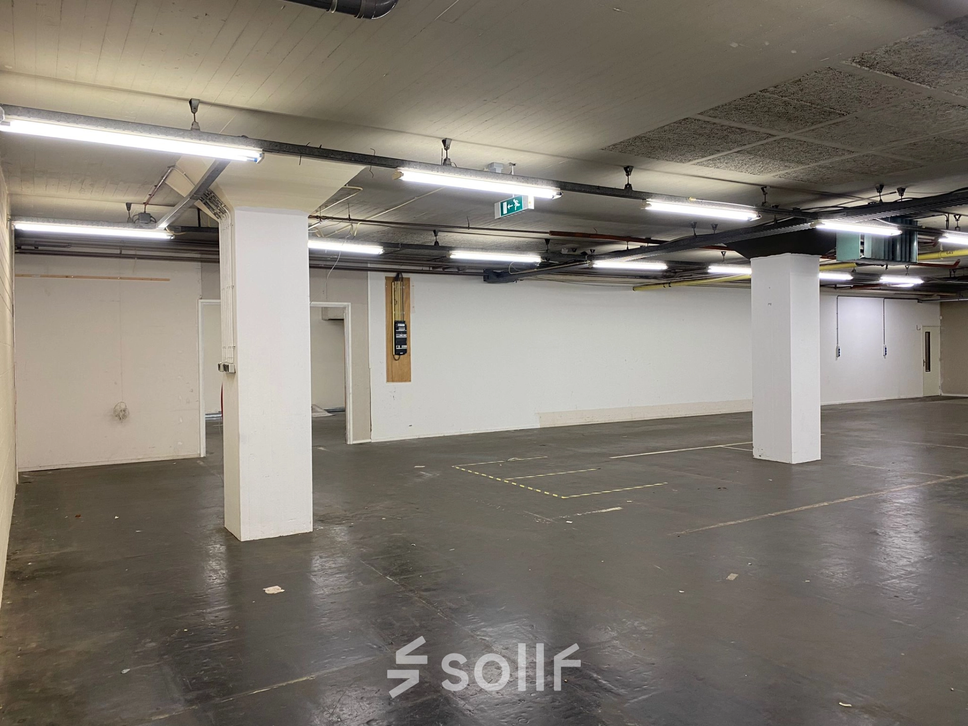 Spacious, unfurnished interior at Polakweg 7, Rijswijk, ideal for office space rental.