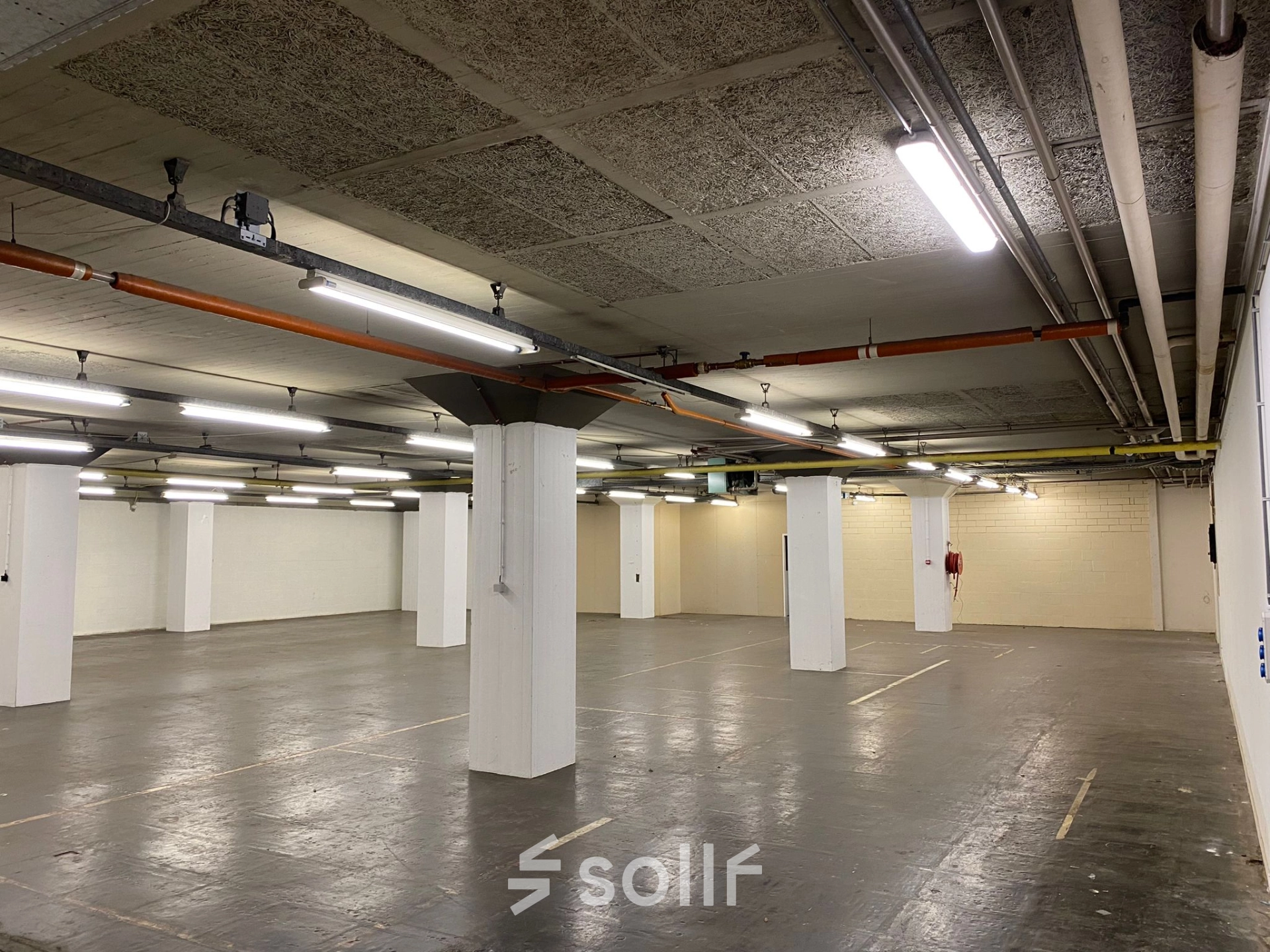 Industrial style empty office space at Polakweg 7, Rijswijk, offering a spacious area perfect for customization and office space rental.