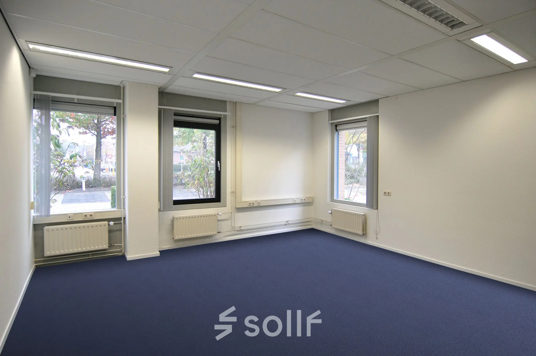 Bright office space available for rent at Laan van Brabant 70-86, Roosendaal, featuring ample natural light and modern design elements perfect for office space rental.