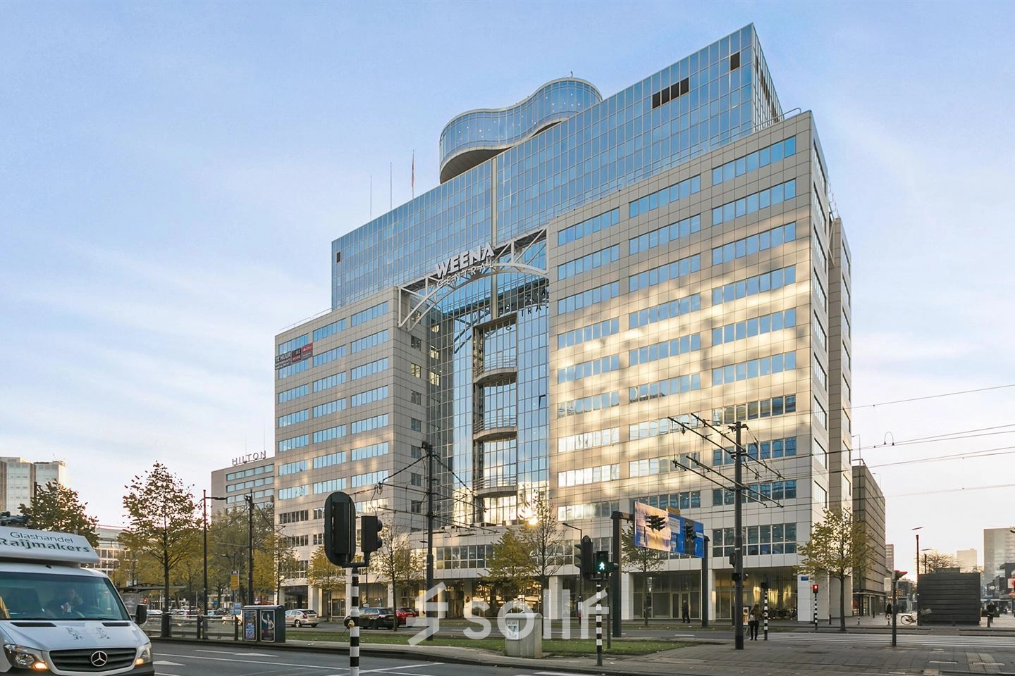Exterior view of office building at Weena 70, Rotterdam Center, suitable for office space rental.