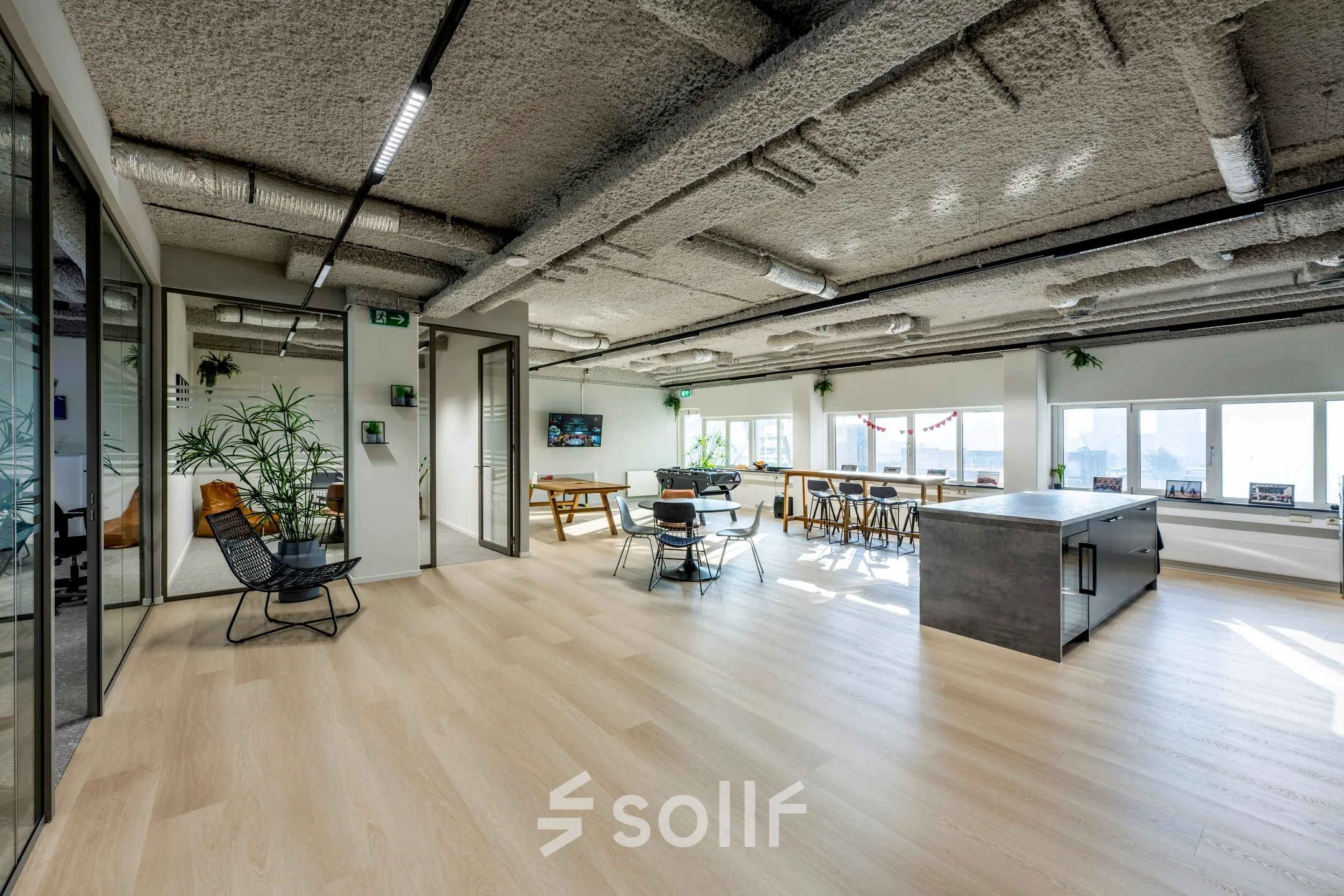 Bright open office space at Westblaak 180, Rotterdam Center, featuring modern decor and spacious work areas perfect for office space rental.