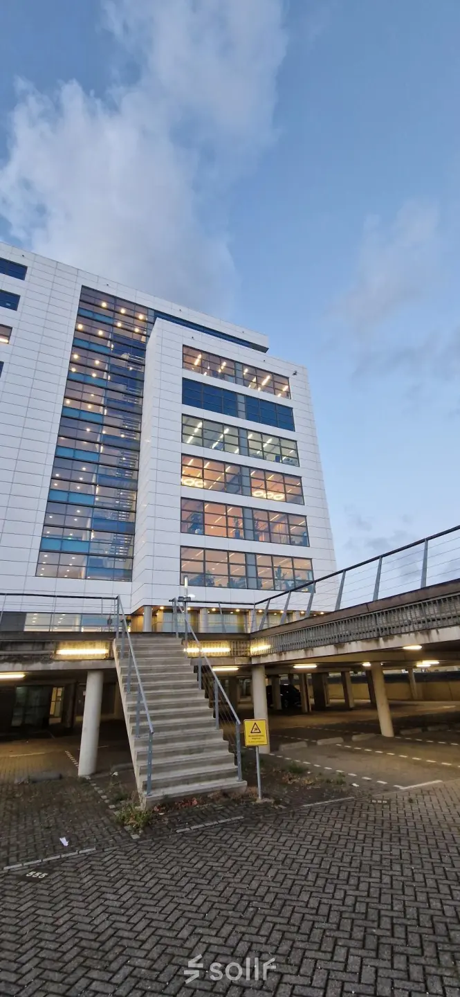 View of the office building at Waalhaven Zuidzijde 21, Rotterdam Waalhaven, highlighting potential office space rental opportunities.