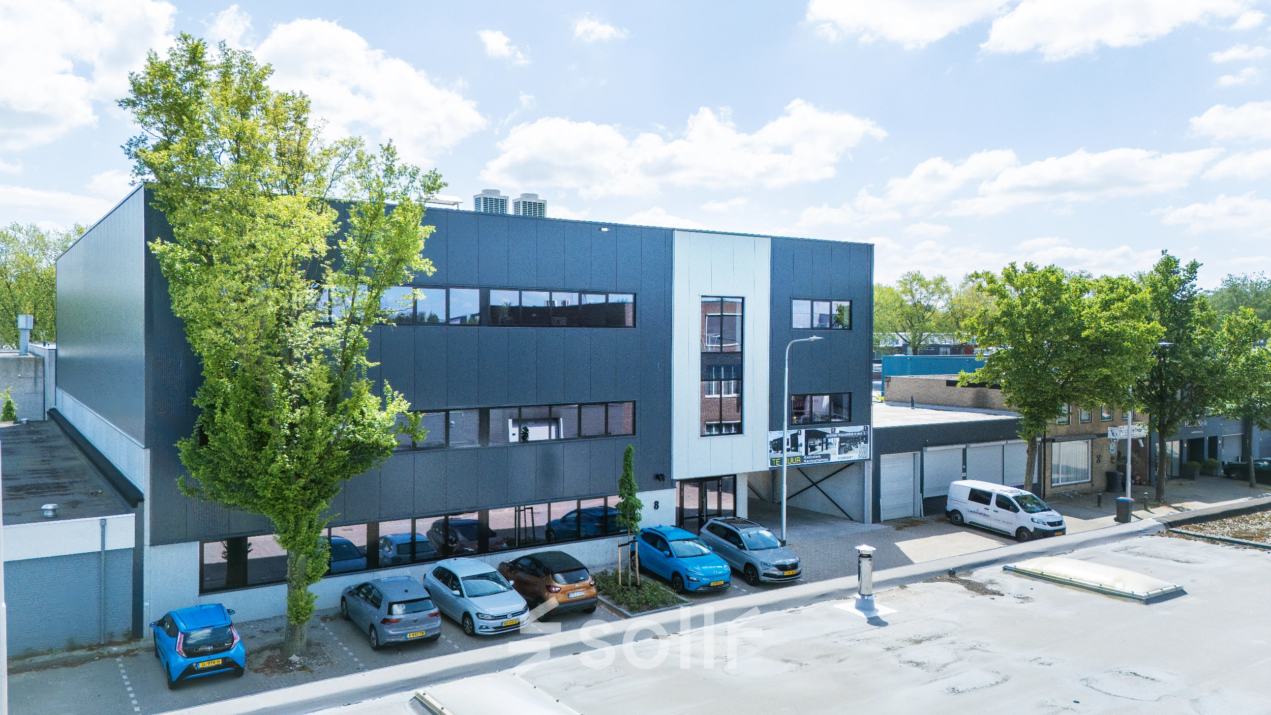 Exterior view of an office building at Kapitein Rondairestraat 8 in Tilburg, suitable for office space rental.