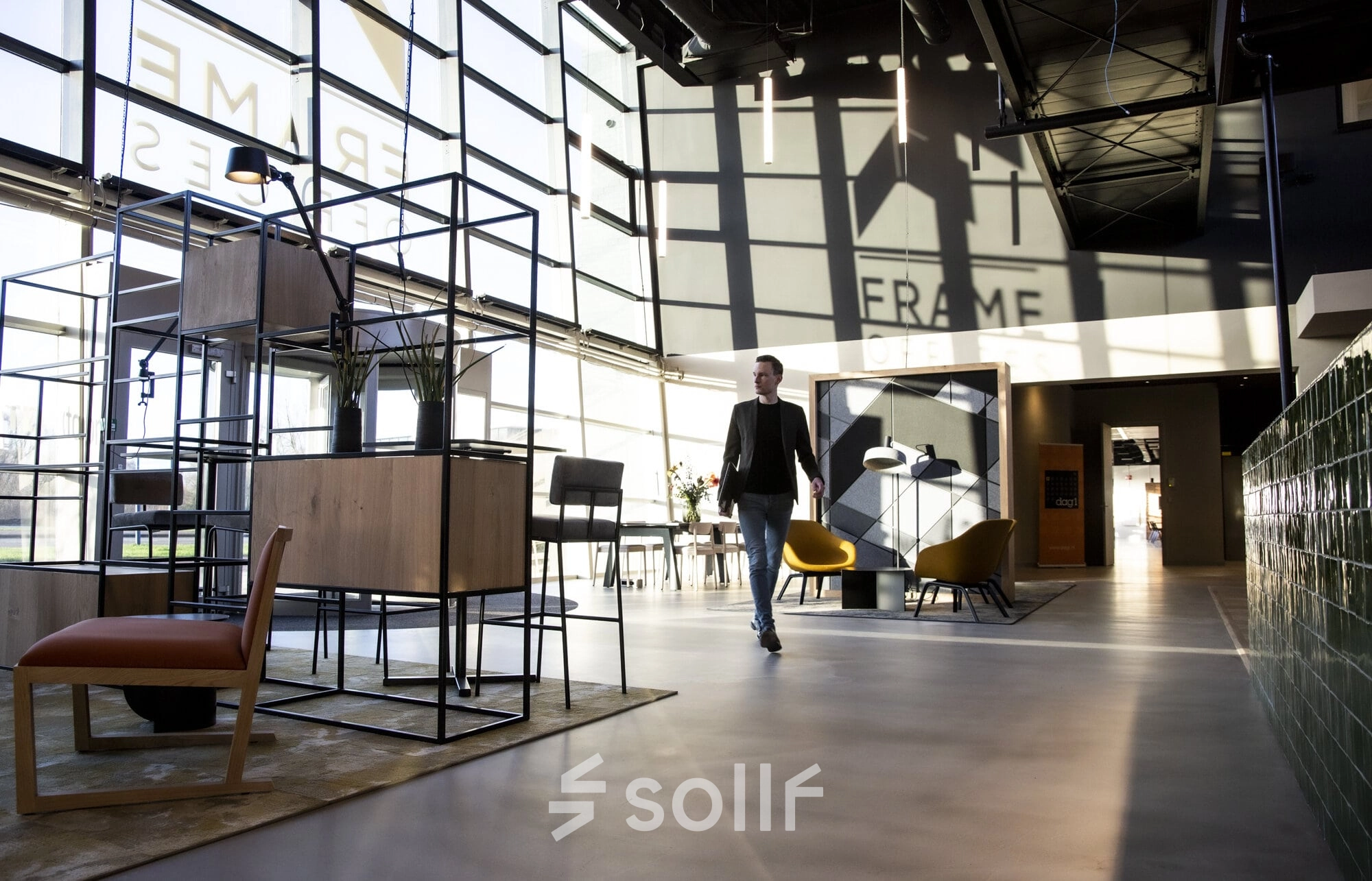 Spacious and modern office interior at Atoomweg 63, Utrecht Lage Weide, featuring stylish furnishings and a professional walking through. Ideal for anyone looking for office space rental.