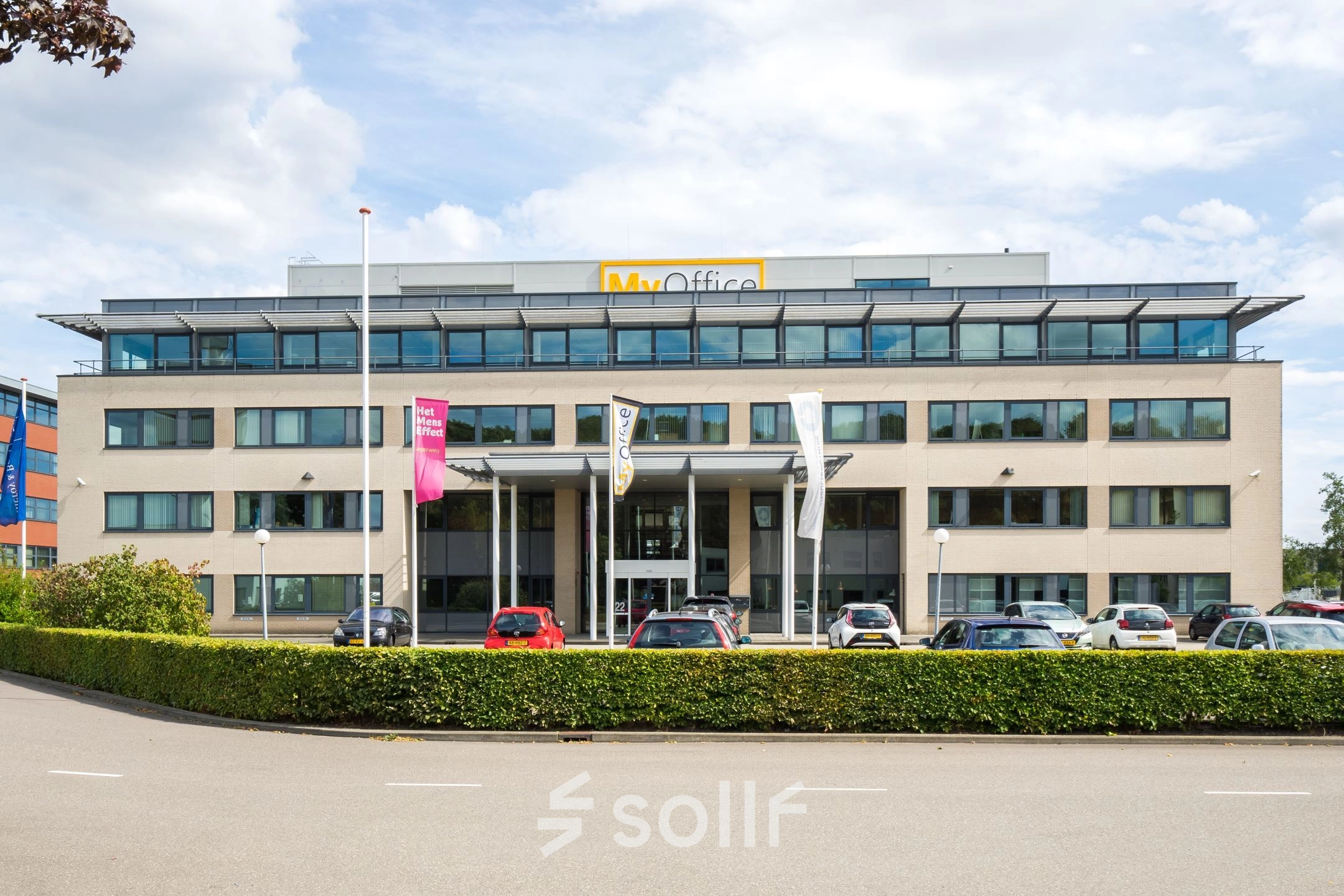 Exterior view of the office building at Computerweg 22, Utrecht Lage Weide, showcasing available office space rental options.