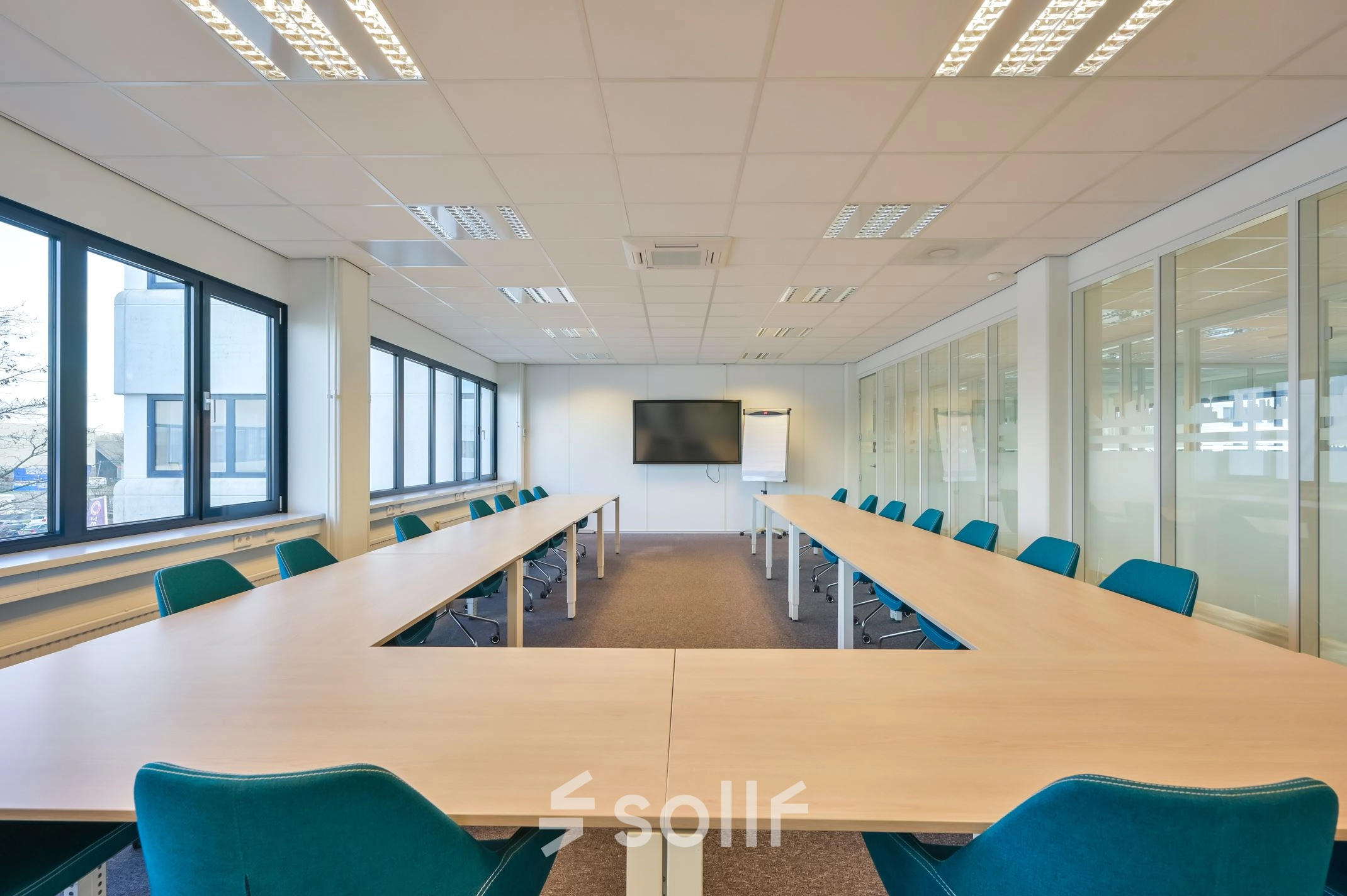 Bright and spacious conference room with modern furnishings at Kobaltweg 11, Utrecht Lage Weide, ideal for office space rental.