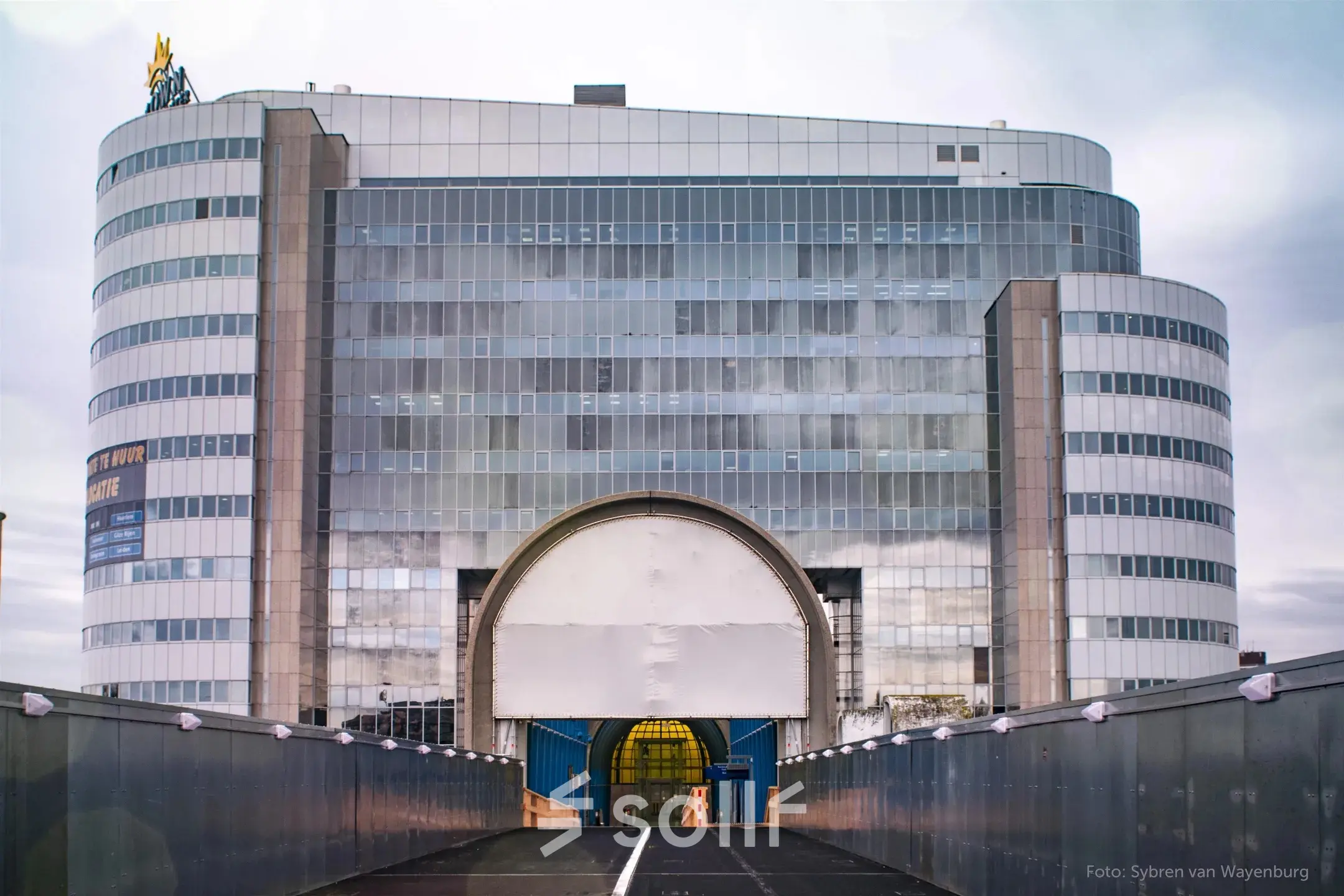 Exterior view of an office space for rent at Boerhaavelaan 40, Zoetermeer, showcasing a modern multi-story building.