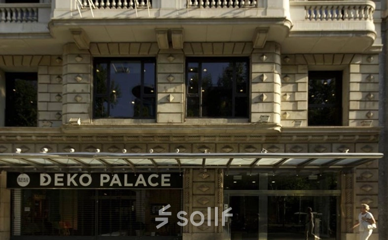 Fachada del edificio en Avinguda Diagonal 458, perfecto para el alquiler de oficinas en Barcelona Gràcia.