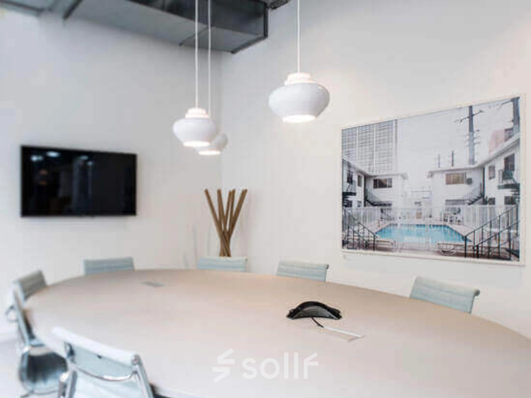 Sala de reuniones en las oficinas de la Calle de Alfonso XII 62