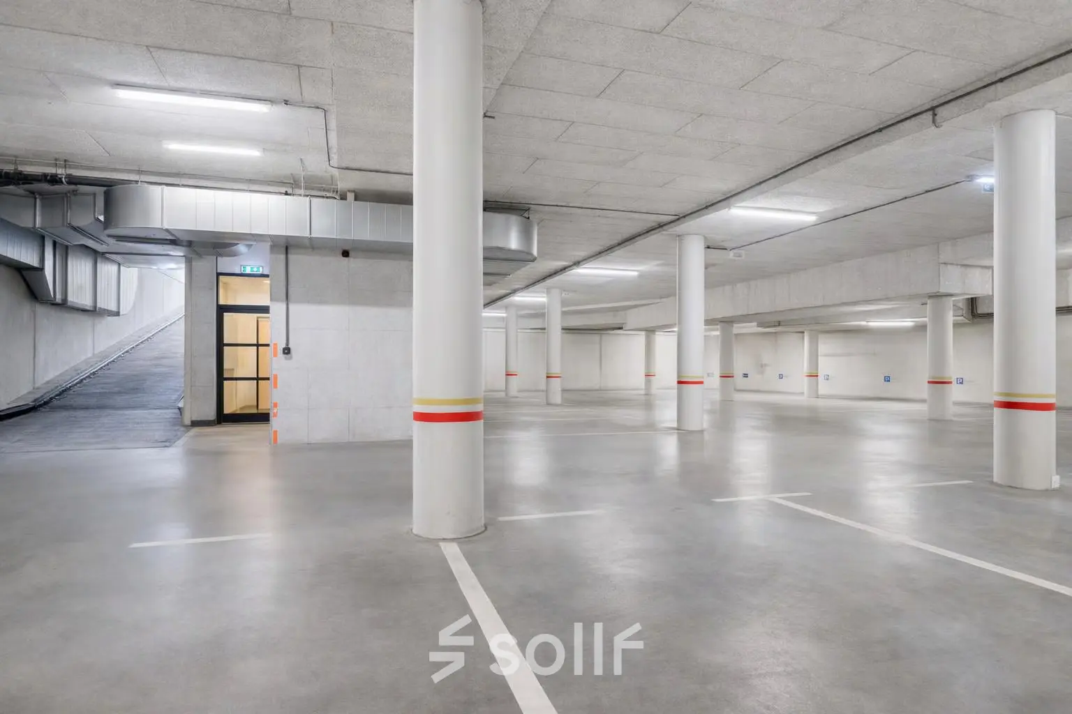 Parkeerplaats in het kantoorpand Asch van Wijckstraat 2-4, Amersfoort Centrum, geschikt voor huur van kantoorruimte.