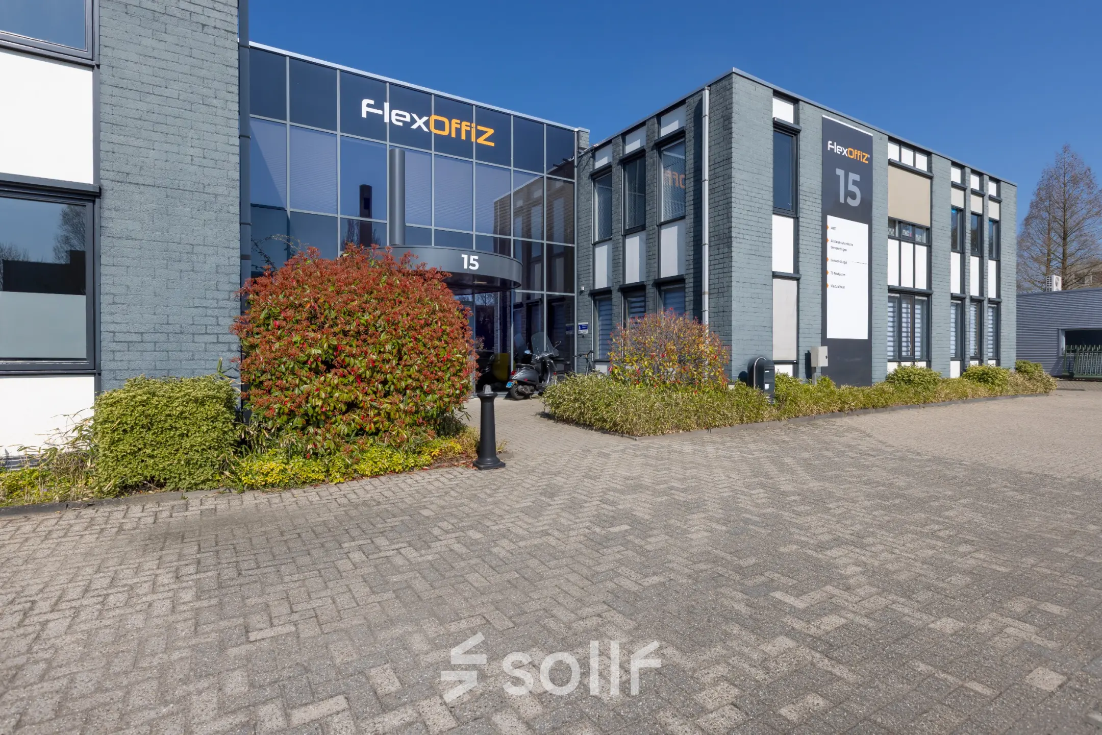Kantoorpand op Techniekweg 15 in Gorinchem met moderne uitstraling. Ideale locatie voor wie kantoorruimte wil huren.