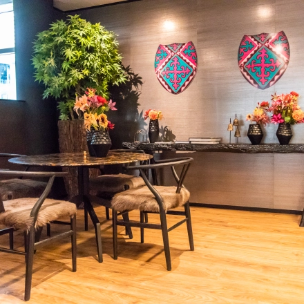 Inviting furnished office space with vibrant decor at Claude Debussylaan 7-29, Amsterdam Zuidas, perfect for office space rental.
