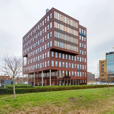 Exterior view of an office building at Fascinatio Boulevard 562, Capelle aan den IJssel, ideal for office space rental.