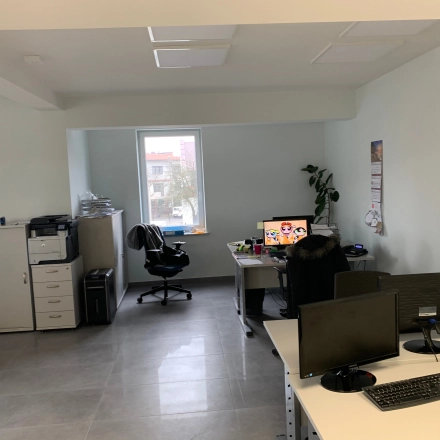 A furnished office space for rent at Jastrzębia 24, Cracow Podgorze Duchackie, featuring desks, chairs, monitors, and an inviting workspace atmosphere.