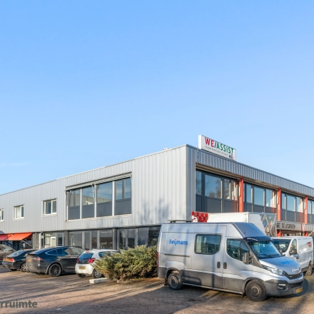 Exterior view of office space rental location at Nijverheidsweg 9B, Nieuwegein, with parking available.