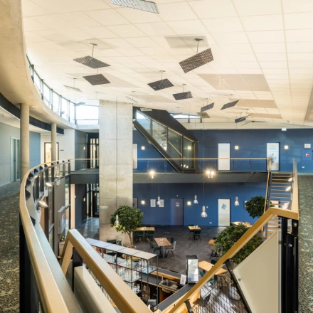 Spacious and modern office to rent at Veengang 1, Oosterwolde, featuring open floorplan with contemporary design and stylish decor, perfect for office space rental.