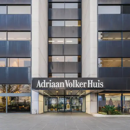 Exterior view of an office building at Oostmaaslaan 71 in Rotterdam Kralingen, showcasing an office space rental location.