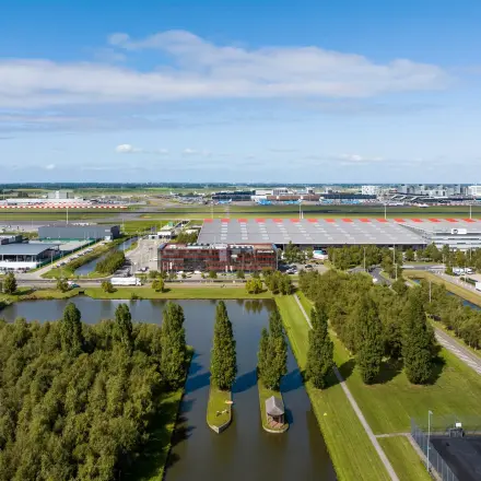 Aerial view of Folkstoneweg 2-56 near Schiphol Airport, showcasing nearby infrastructure and landscape.