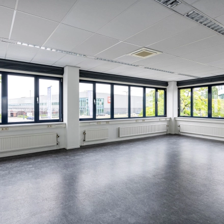 Bright, spacious office to rent at Atoomweg 350, Utrecht Lage Weide, featuring large windows with abundant natural light and a professional environment ideal for office space rental.