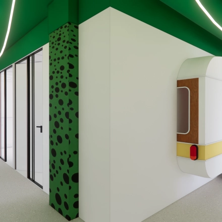 Interior office hallway at Daltonlaan 200, Utrecht Rijnsweerd, featuring unique wall decor and glass partitions, ideal for office space rental.
