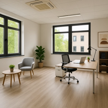 Een lichte, goed ingerichte kantoorruimte huren aan de Druivenstraat 25-31 in Breda Oost, geschikt voor moderne werkstijlen met voldoende natuurlijk licht en frisse planten.