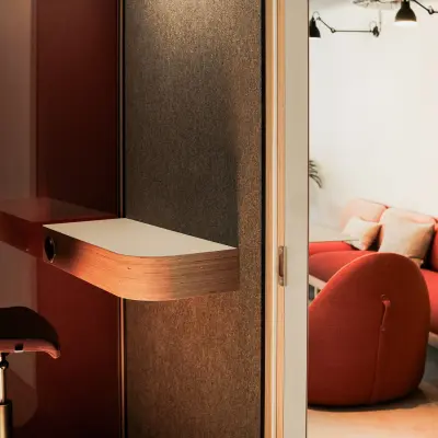 Gemütlicher Büroraum mieten in Zürich City, ideal für kreative Meetings oder als entspannter Rückzugsort.