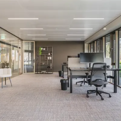 Spacious office space at Walborg 2A, Amsterdam Buitenveldert with modern furnishings and natural light, ideal for rent office space.