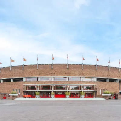 Exterior view of Olympisch Stadion 24-28 in Amsterdam Old South, available for office space rental.
