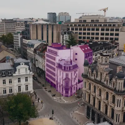 Arial view of Rue du Congres 37 in Brussels Center highlighting an office building suitable for rental.