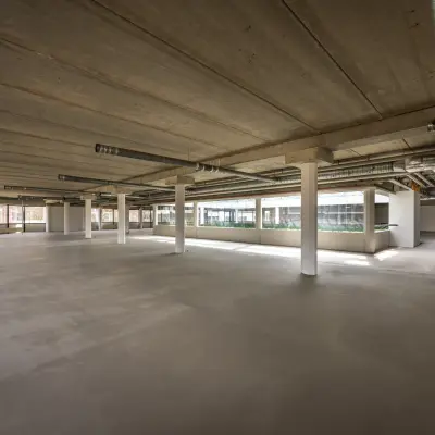Spacious, unfurnished interior at Luchthavenweg 81, ideal for office space rental.