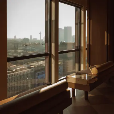 Office at Coolsingel 139 in Rotterdam Center offers expansive windows with city views, ideal for office space rental.