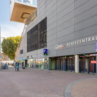 Exterior view of office building at Lloydstraat 21 B, Rotterdam Delfshaven, featuring accessible parking. Ideal location for those seeking office space rental.