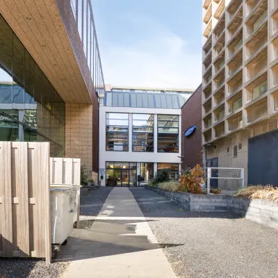 View of Lloydstraat 21 B, a modern building in Rotterdam Delfshaven, suitable for office space rental.