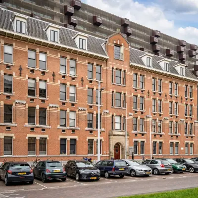 Exterior view of an office building at Lloydstraat 5, Rotterdam Delfshaven, available for office space rental.