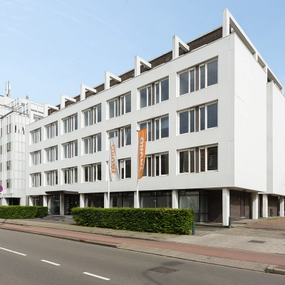 Exterior view of office building at Bezuidenhoutseweg 161 in The Hague Haagse Hout, showcasing a potential office to rent with modern architecture.