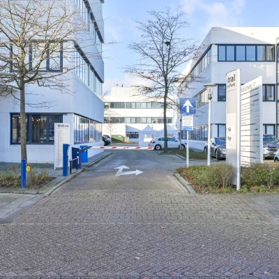 The exterior view of an office building at Kobaltweg 11, Utrecht Lage Weide, showcasing office space rental opportunities.