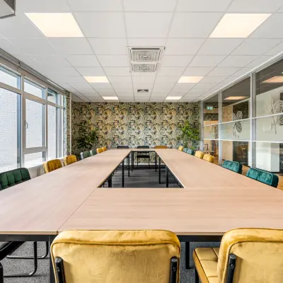 Comfortable conference room at Agro Business Park 22 in Wageningen, ideal for office space rental with a spacious setup for business meetings.